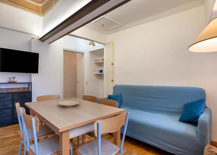 Апартаменты Guesthost - Reb's House *