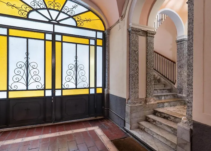 Guesthost - Reb's House * Катания