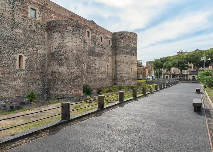 Апартаменты Guesthost - Reb's House